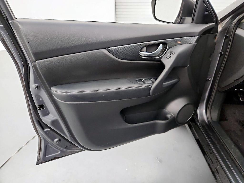 used 2015 Nissan Rogue car, priced at $13,998