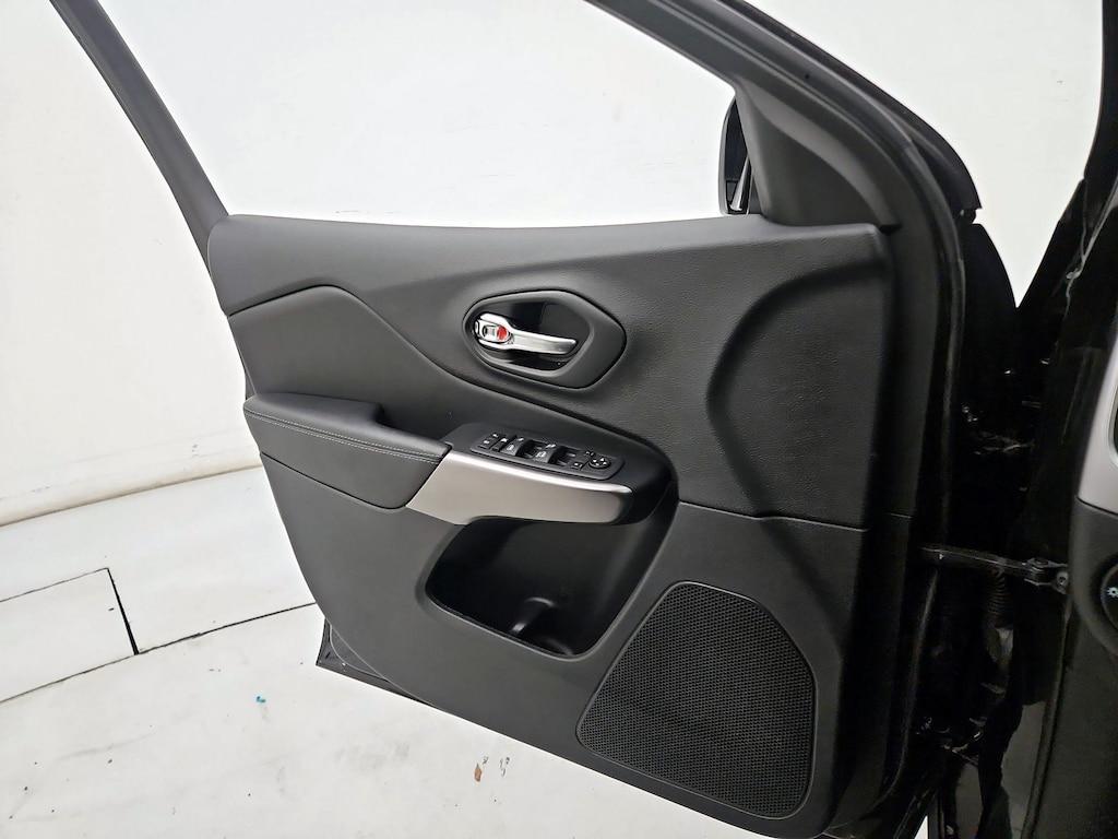 used 2022 Jeep Cherokee car, priced at $22,998