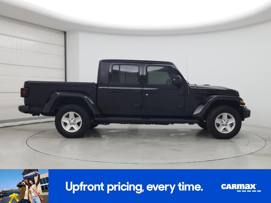 used 2022 Jeep Gladiator car, priced at $30,998