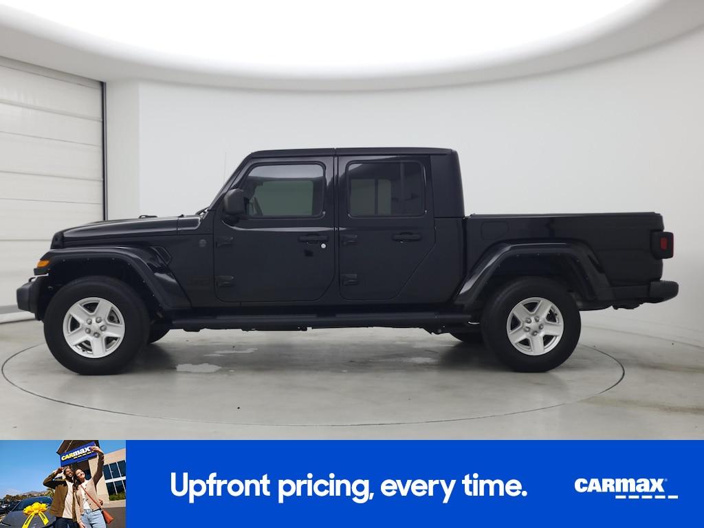 used 2022 Jeep Gladiator car, priced at $30,998