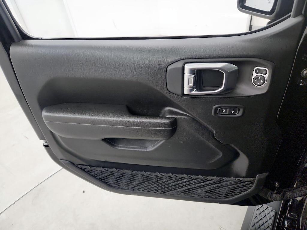 used 2022 Jeep Gladiator car, priced at $30,998