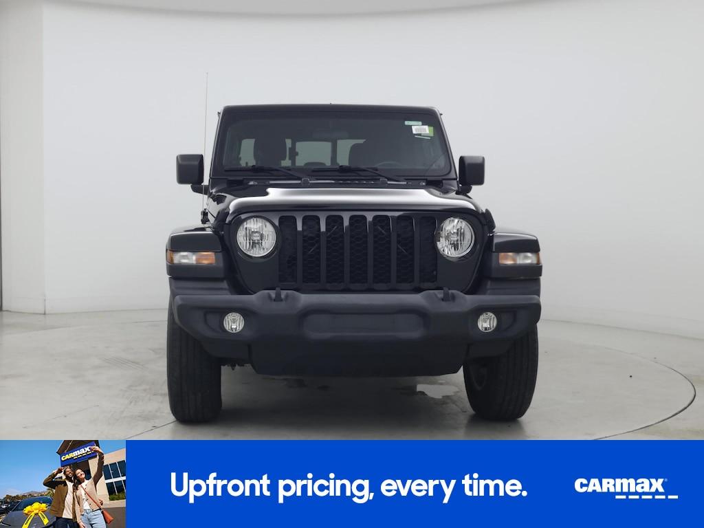 used 2022 Jeep Gladiator car, priced at $30,998