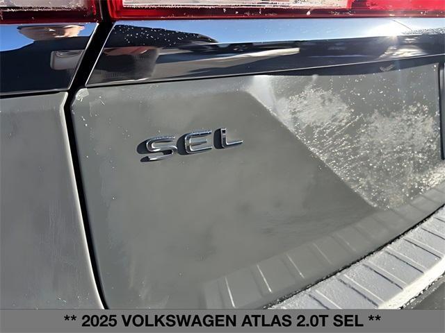 used 2025 Volkswagen Atlas car, priced at $37,999