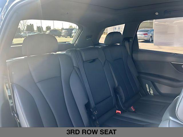 new 2026 Audi Q7 car, priced at $79,005
