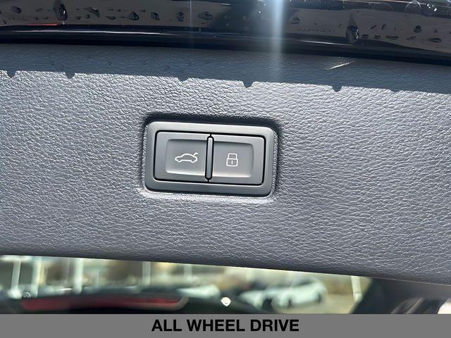 new 2026 Audi Q7 car, priced at $79,005