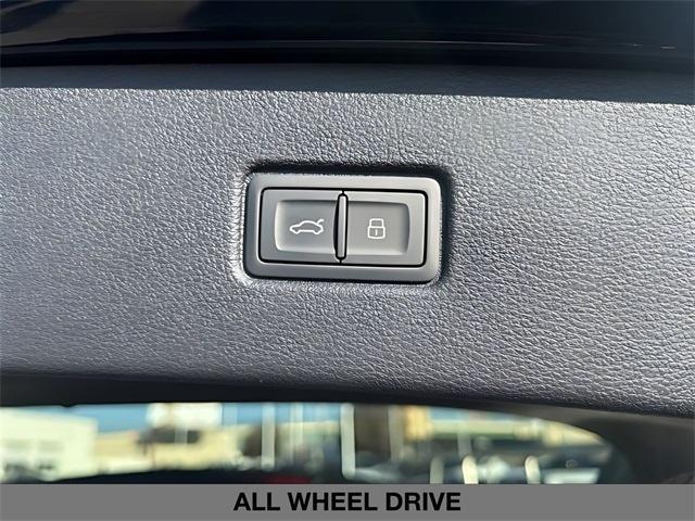 new 2026 Audi Q7 car, priced at $78,410