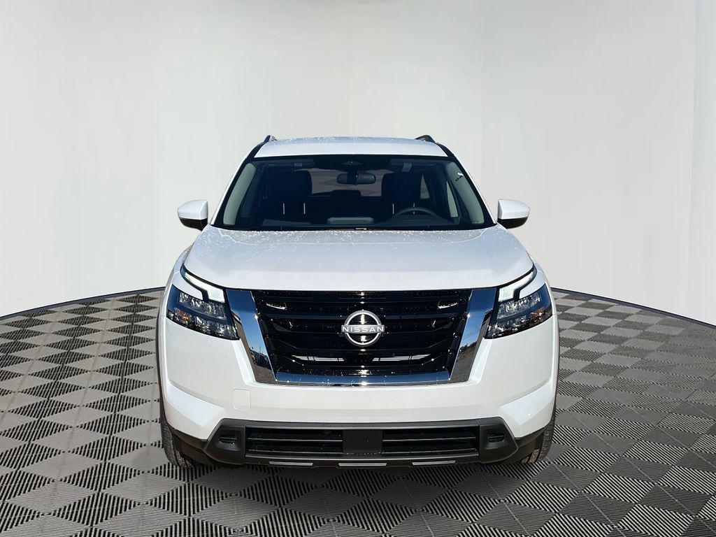 new 2025 Nissan Pathfinder car, priced at $31,262