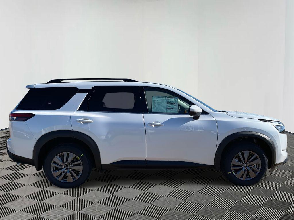 new 2025 Nissan Pathfinder car, priced at $31,262