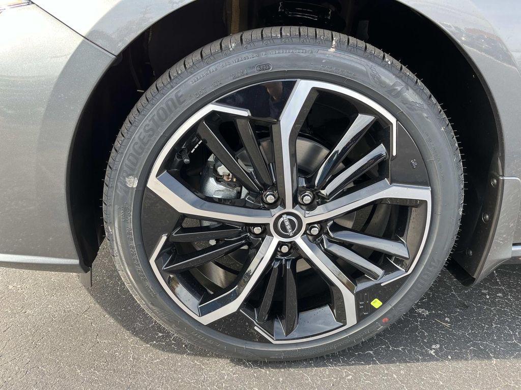 new 2025 Nissan Altima car, priced at $25,998