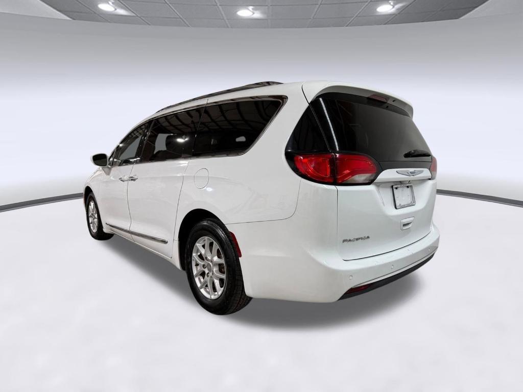 used 2020 Chrysler Pacifica car, priced at $15,498