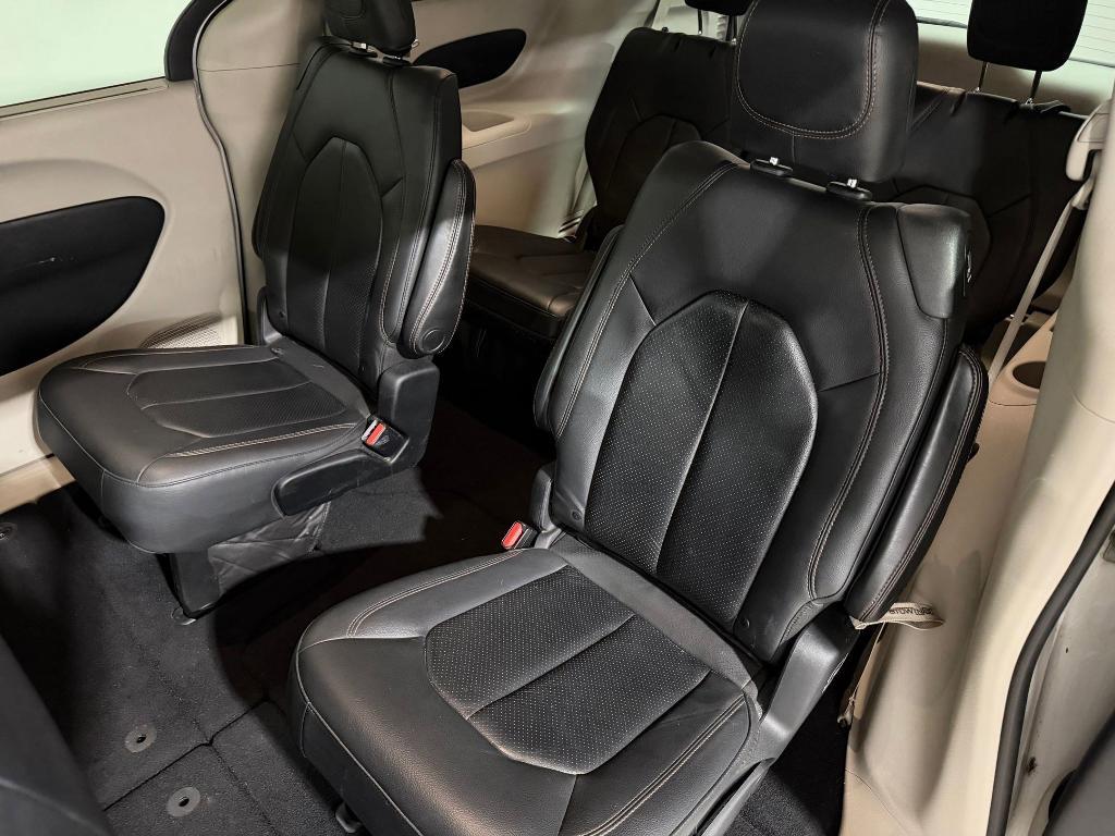 used 2020 Chrysler Pacifica car, priced at $15,498