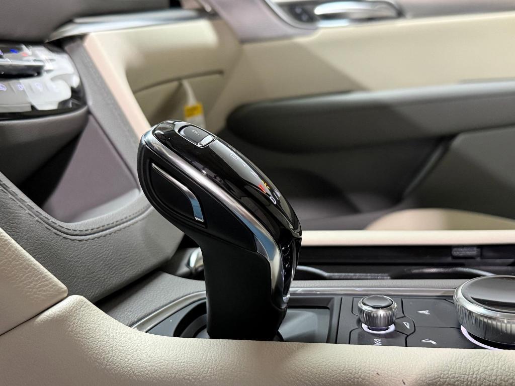new 2026 Cadillac XT5 car, priced at $55,291