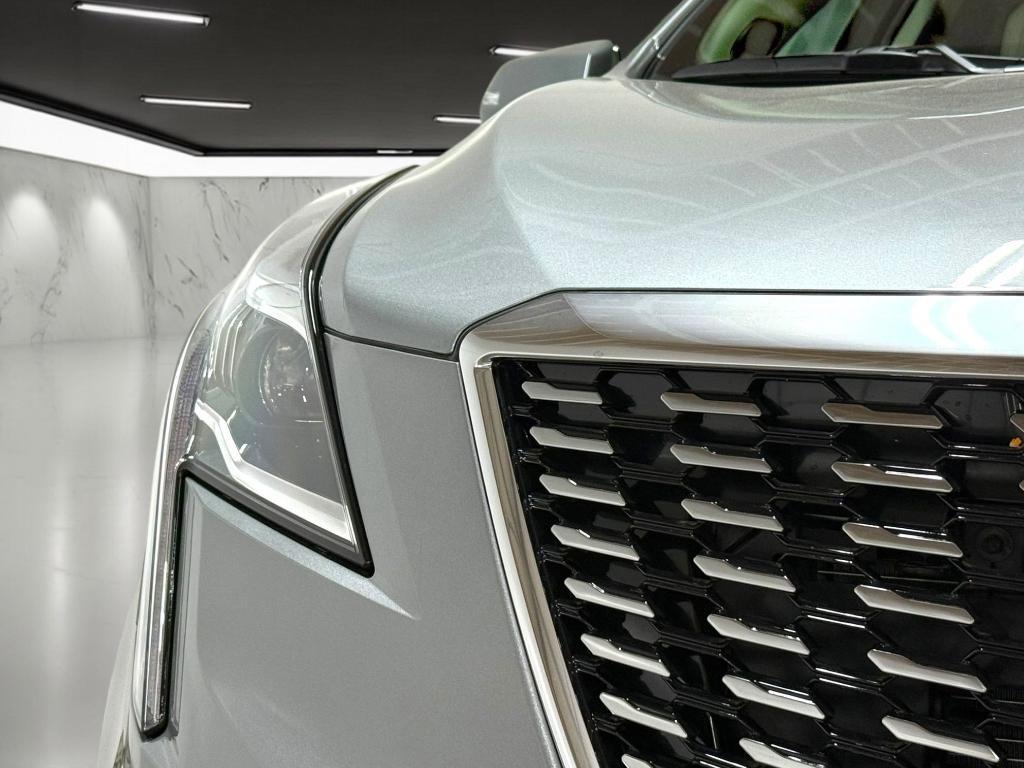 new 2026 Cadillac XT5 car, priced at $55,291