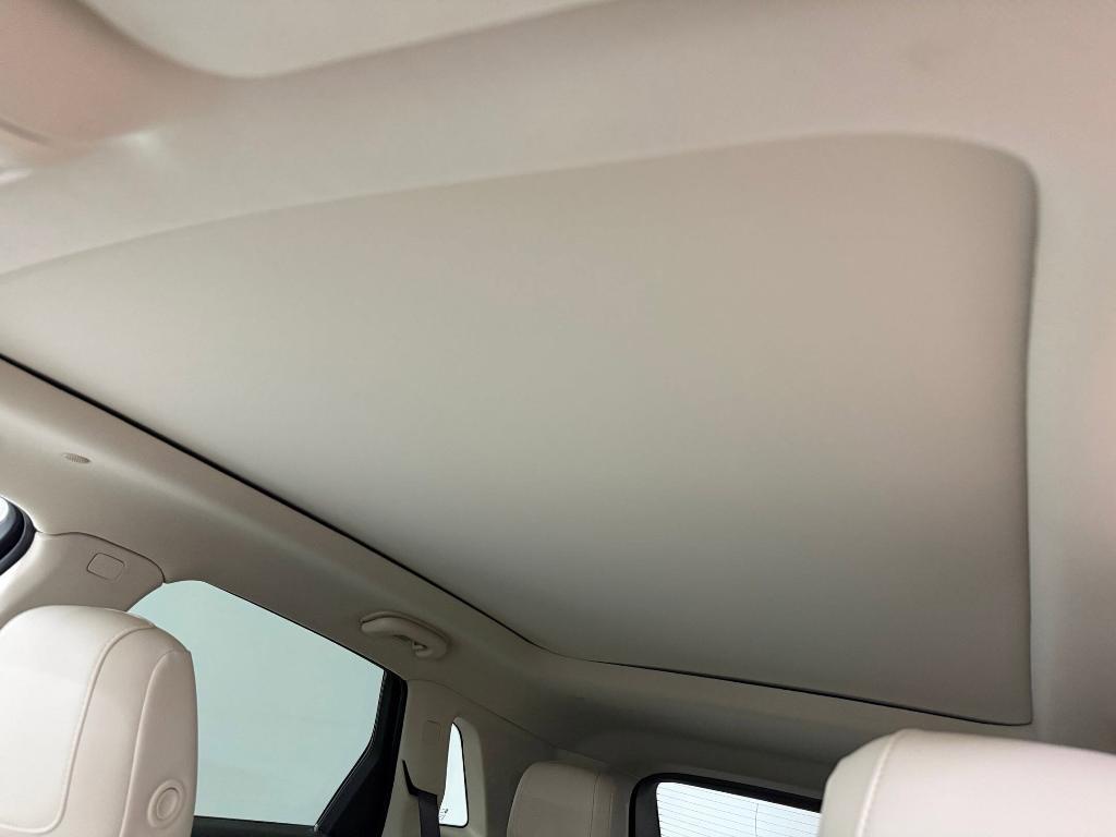 new 2026 Cadillac XT5 car, priced at $55,291