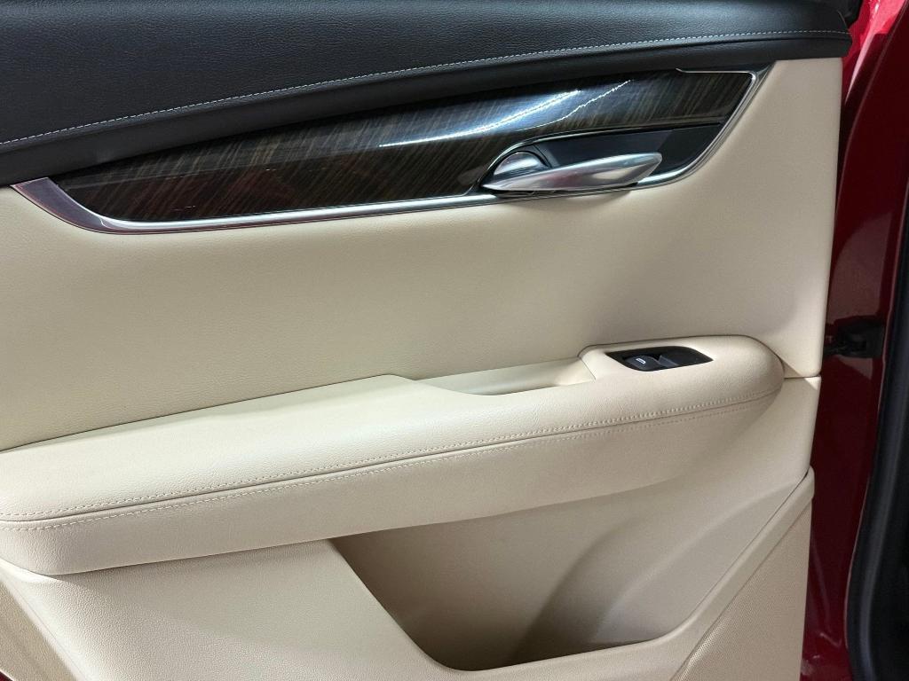 used 2019 Cadillac XT5 car, priced at $18,998