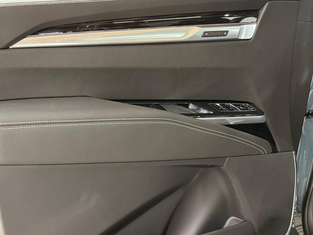 new 2026 Cadillac Escalade ESV car, priced at $110,661