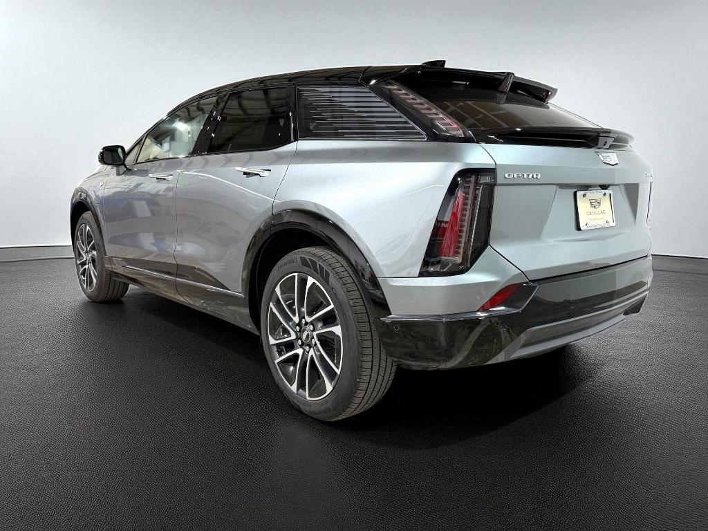 new 2025 Cadillac OPTIQ car, priced at $50,712