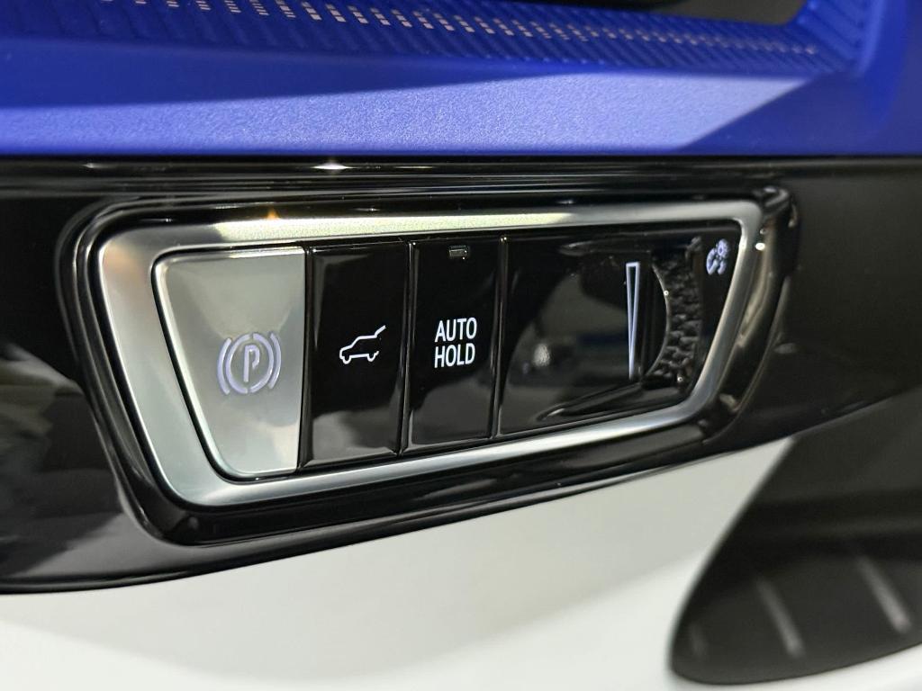 new 2025 Cadillac OPTIQ car, priced at $50,712