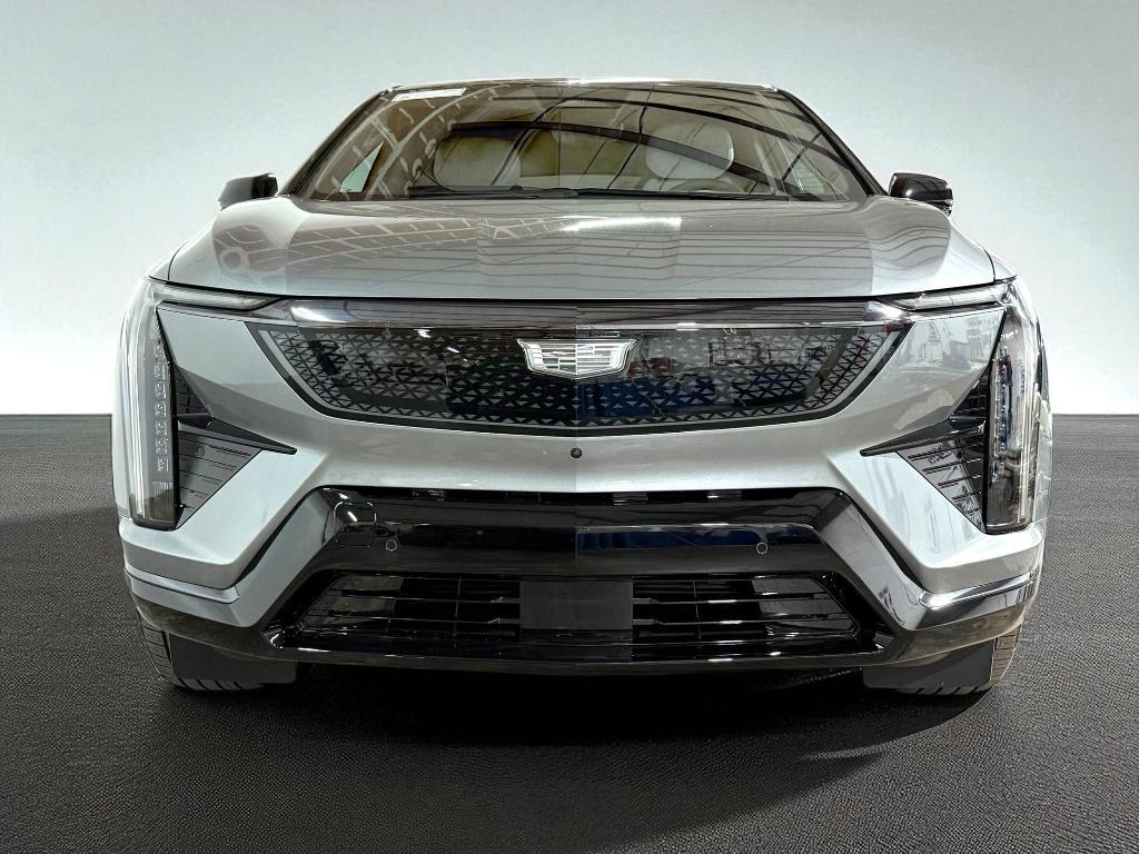 new 2025 Cadillac OPTIQ car, priced at $50,712