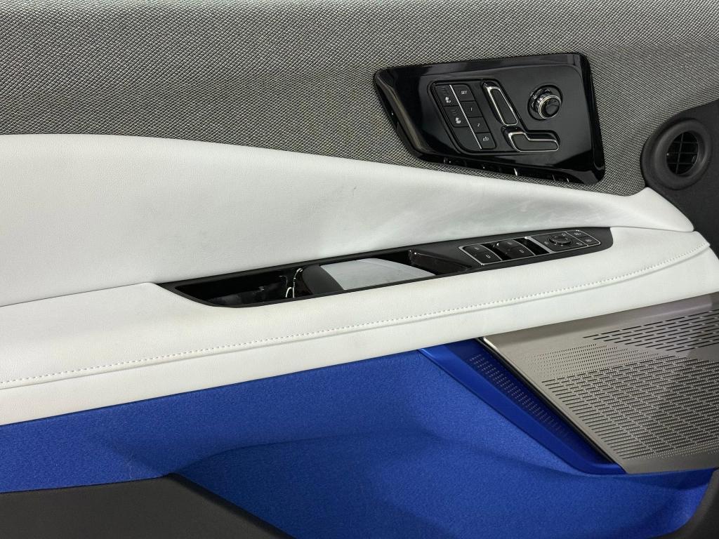 new 2025 Cadillac OPTIQ car, priced at $50,712