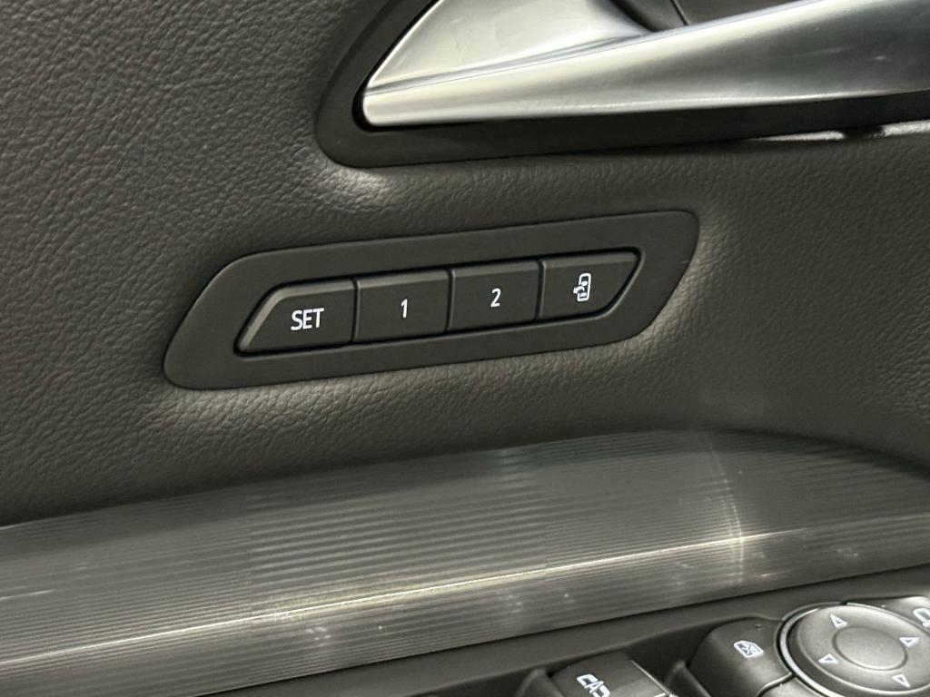 new 2025 Cadillac XT4 car, priced at $46,214