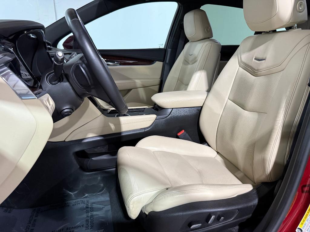 used 2017 Cadillac XT5 car, priced at $16,999