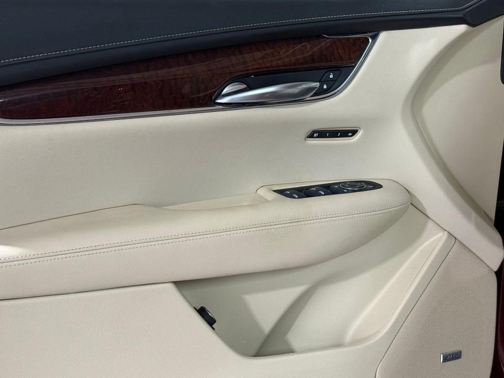 used 2017 Cadillac XT5 car, priced at $16,999