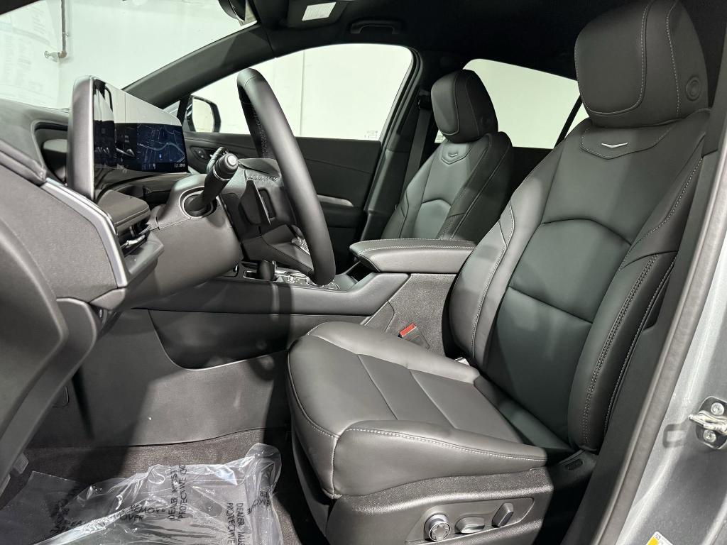 new 2025 Cadillac XT4 car, priced at $43,383