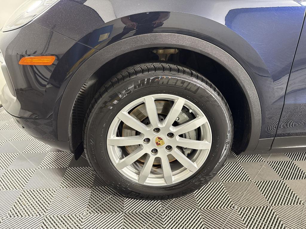 used 2019 Porsche Cayenne car, priced at $32,999