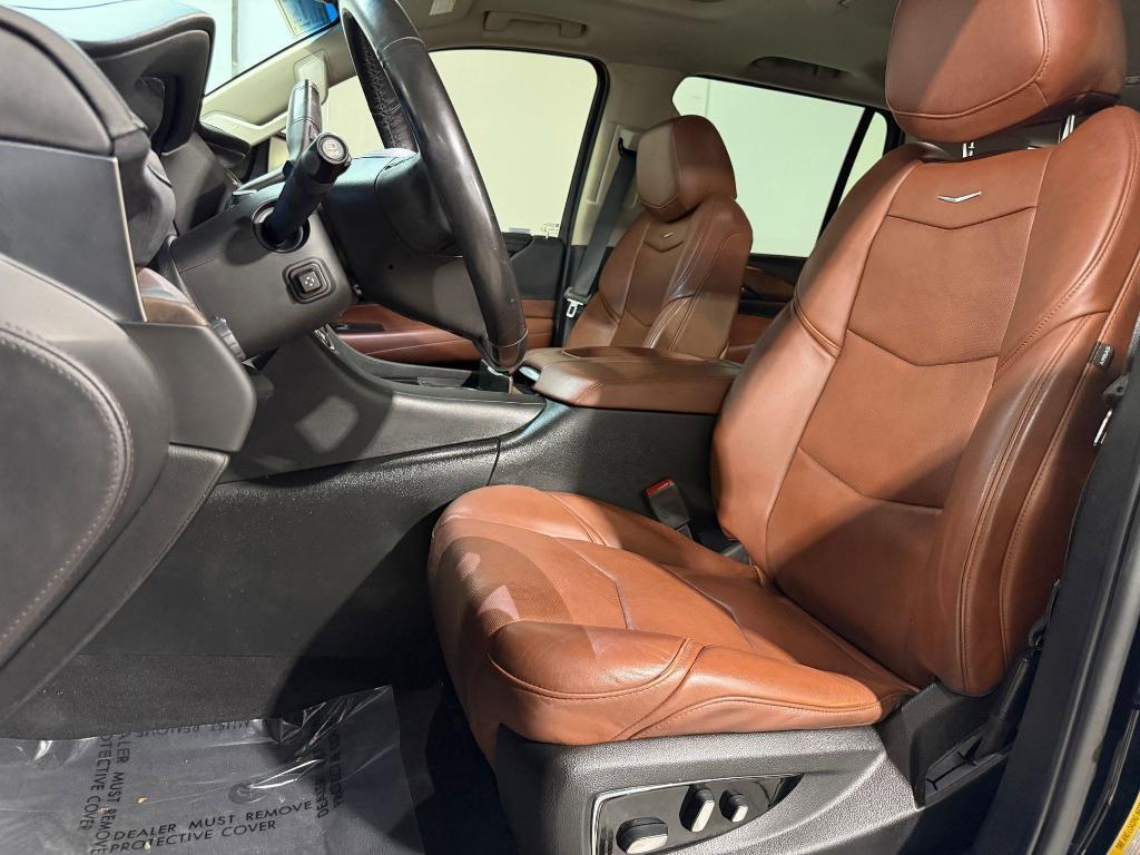 used 2019 Cadillac Escalade car, priced at $27,998