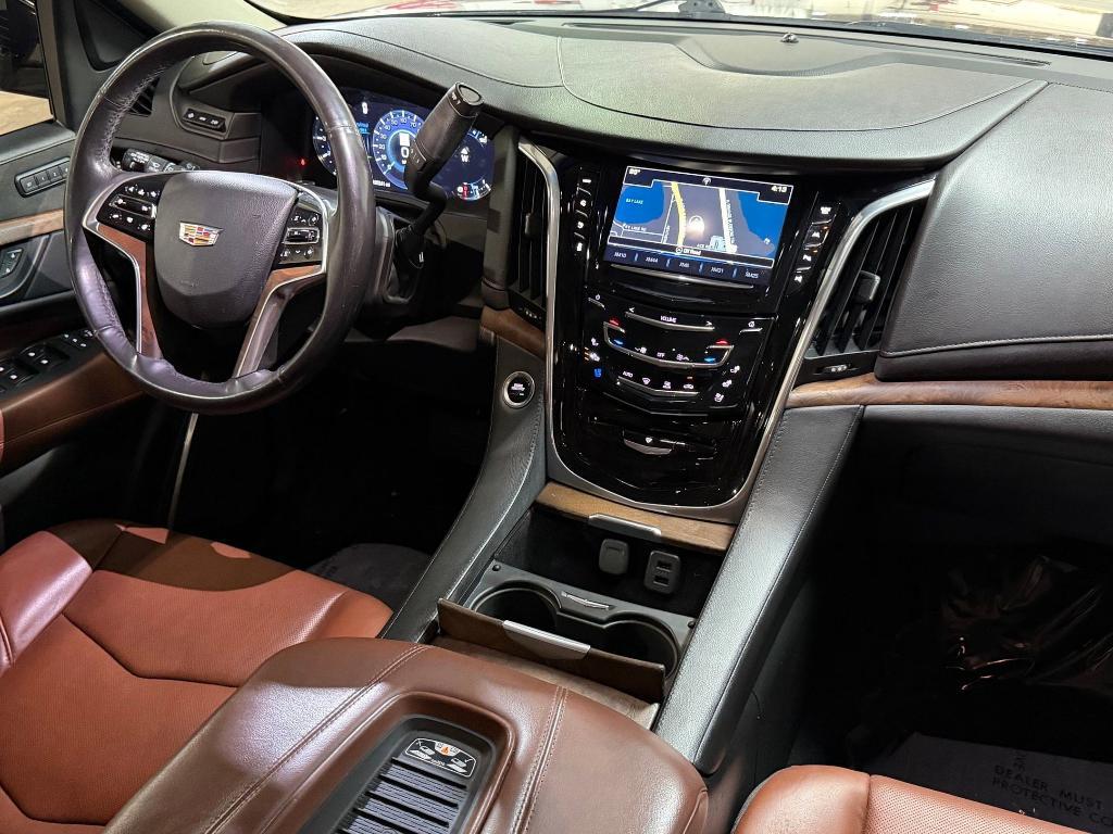 used 2019 Cadillac Escalade car, priced at $27,998