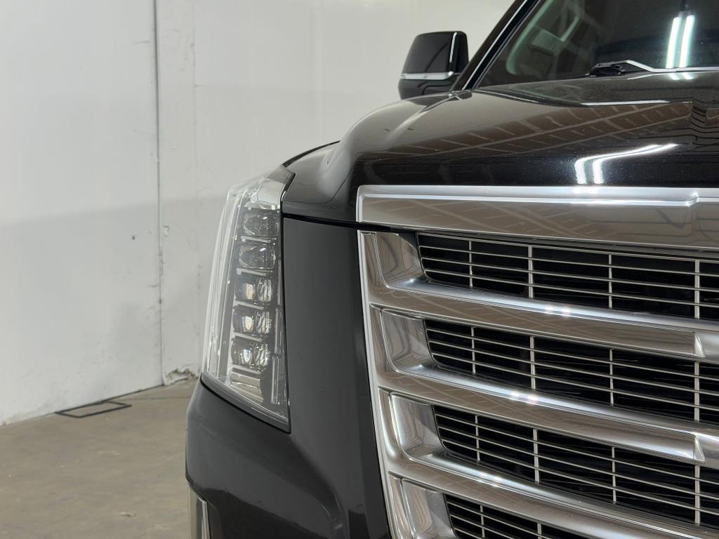 used 2019 Cadillac Escalade car, priced at $27,998