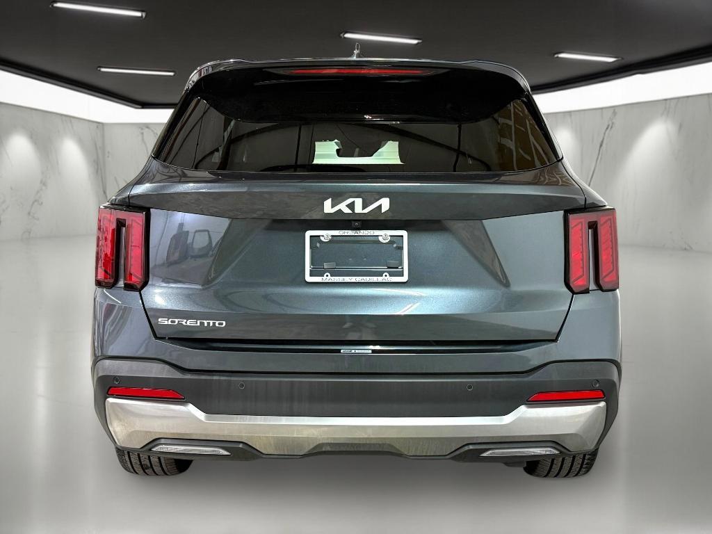 used 2024 Kia Sorento car, priced at $25,998