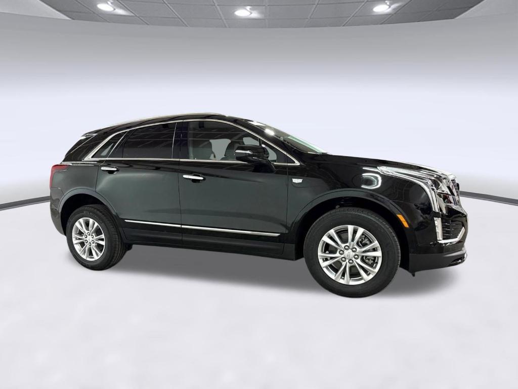 new 2026 Cadillac XT5 car, priced at $41,413