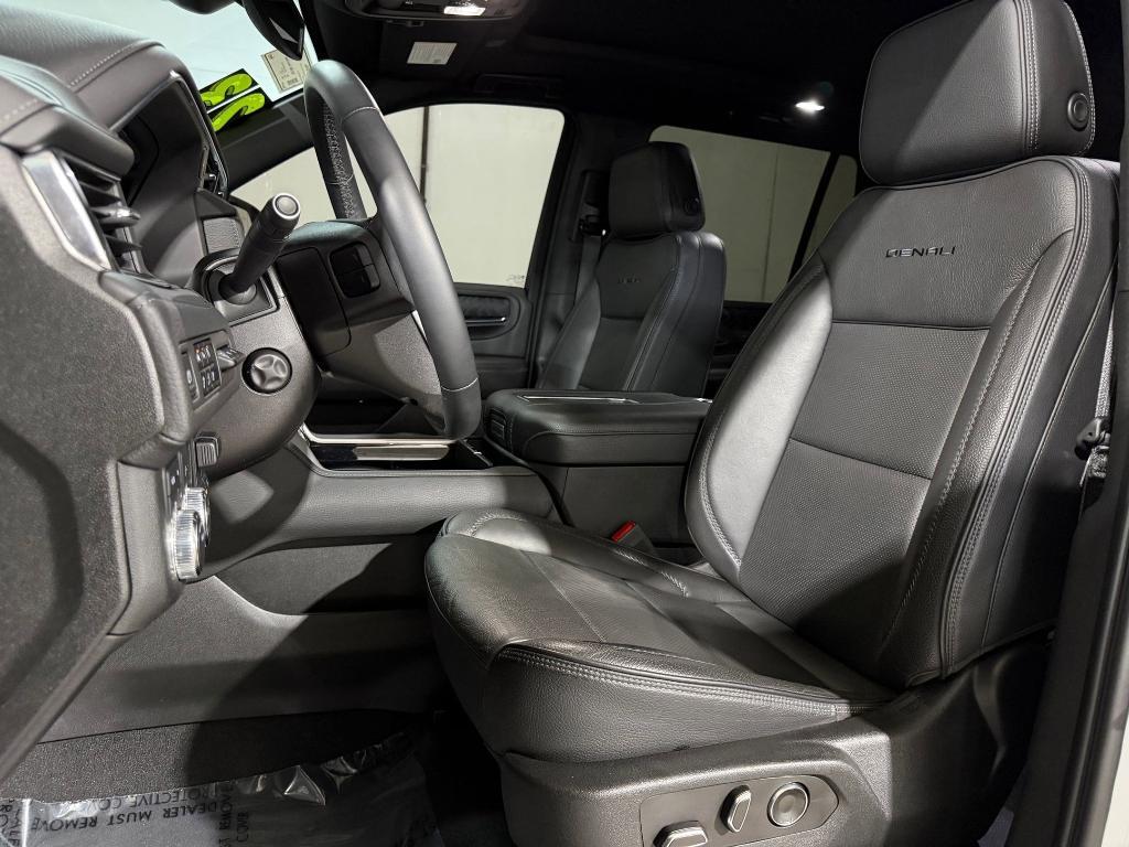 used 2023 GMC Yukon car, priced at $56,998