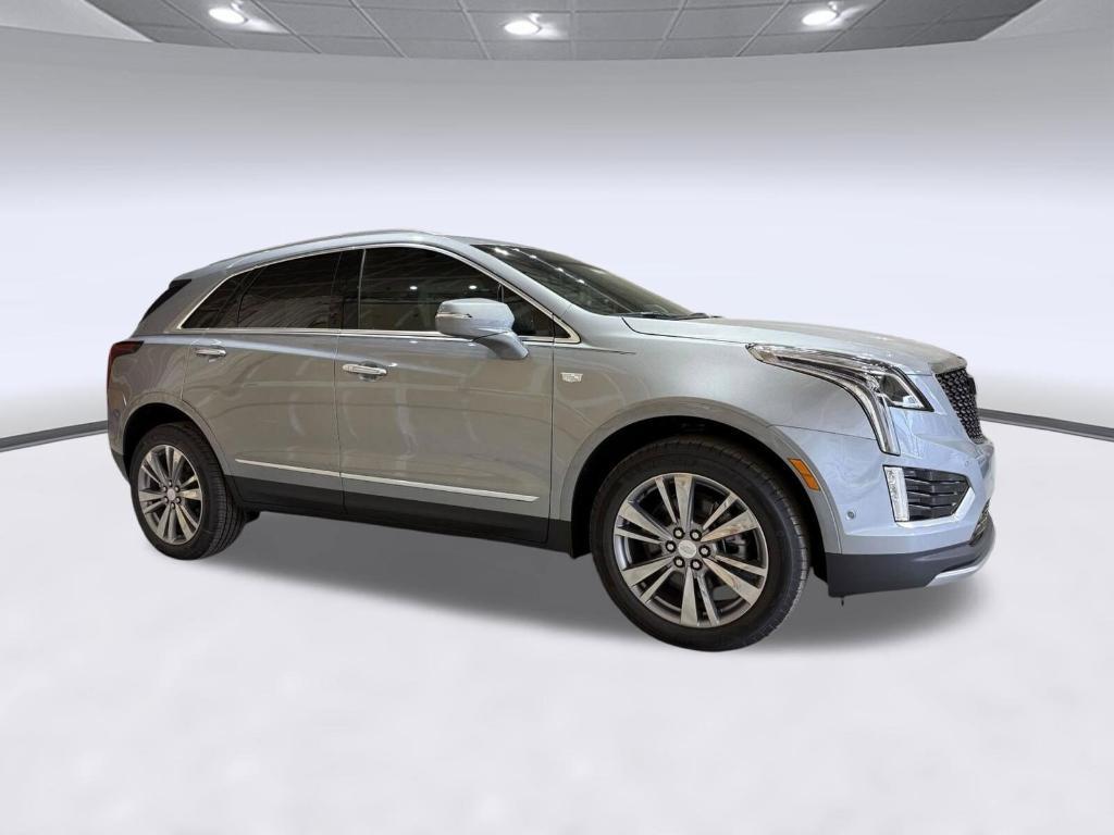 new 2026 Cadillac XT5 car, priced at $47,392