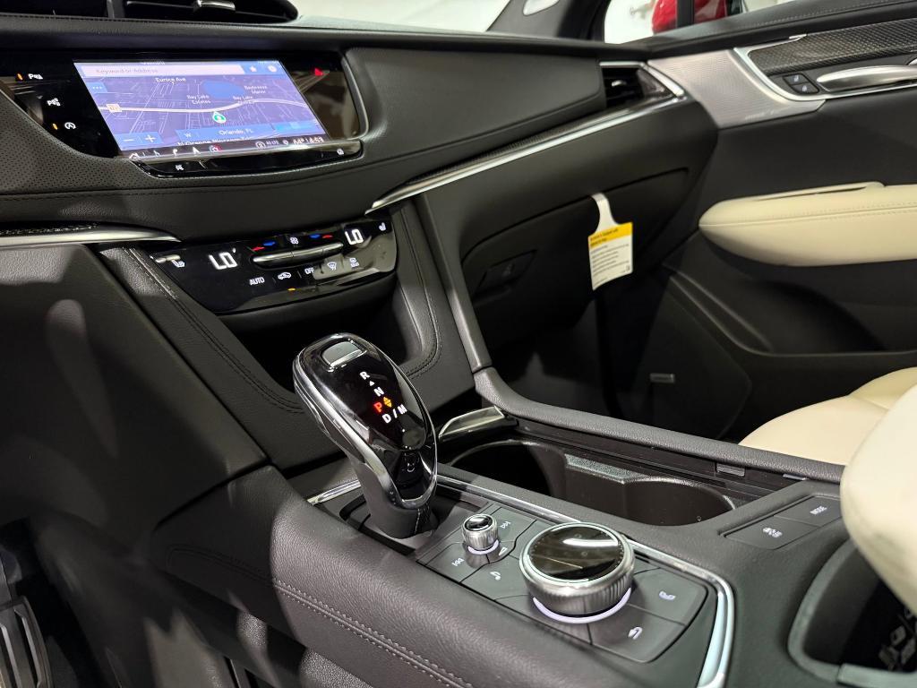 new 2025 Cadillac XT5 car, priced at $62,781