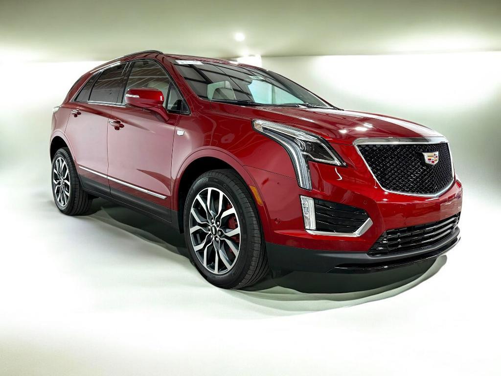 new 2025 Cadillac XT5 car, priced at $62,781