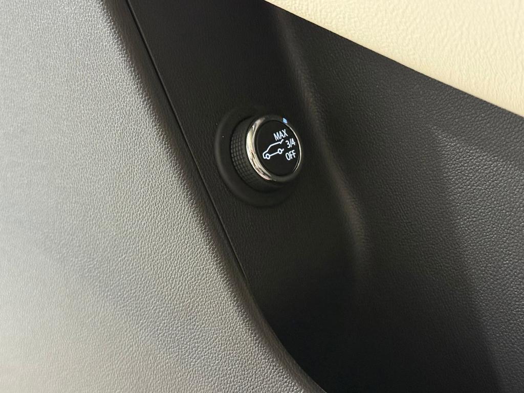 new 2025 Cadillac XT5 car, priced at $62,781