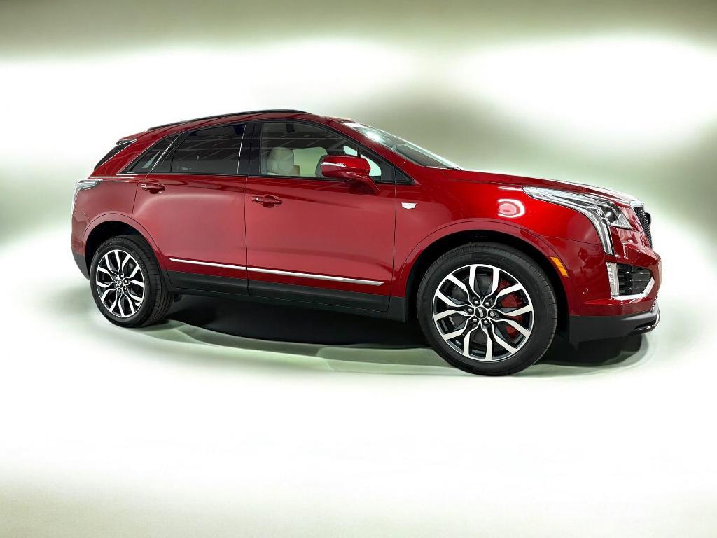new 2025 Cadillac XT5 car, priced at $62,781