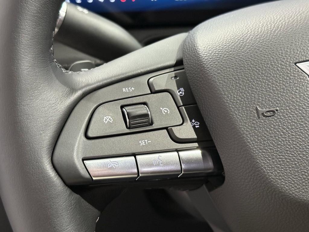 new 2025 Cadillac XT4 car, priced at $40,834