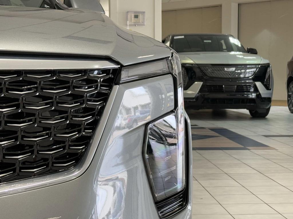 new 2025 Cadillac XT4 car, priced at $40,834