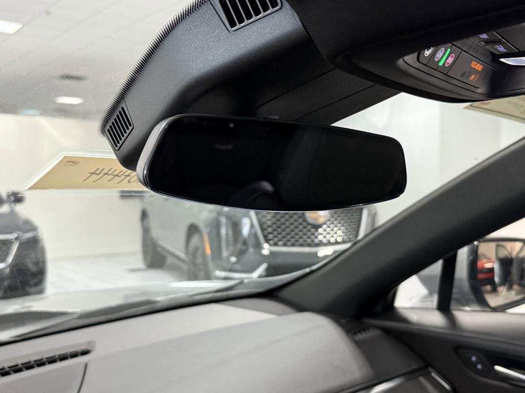 new 2025 Cadillac XT4 car, priced at $40,834