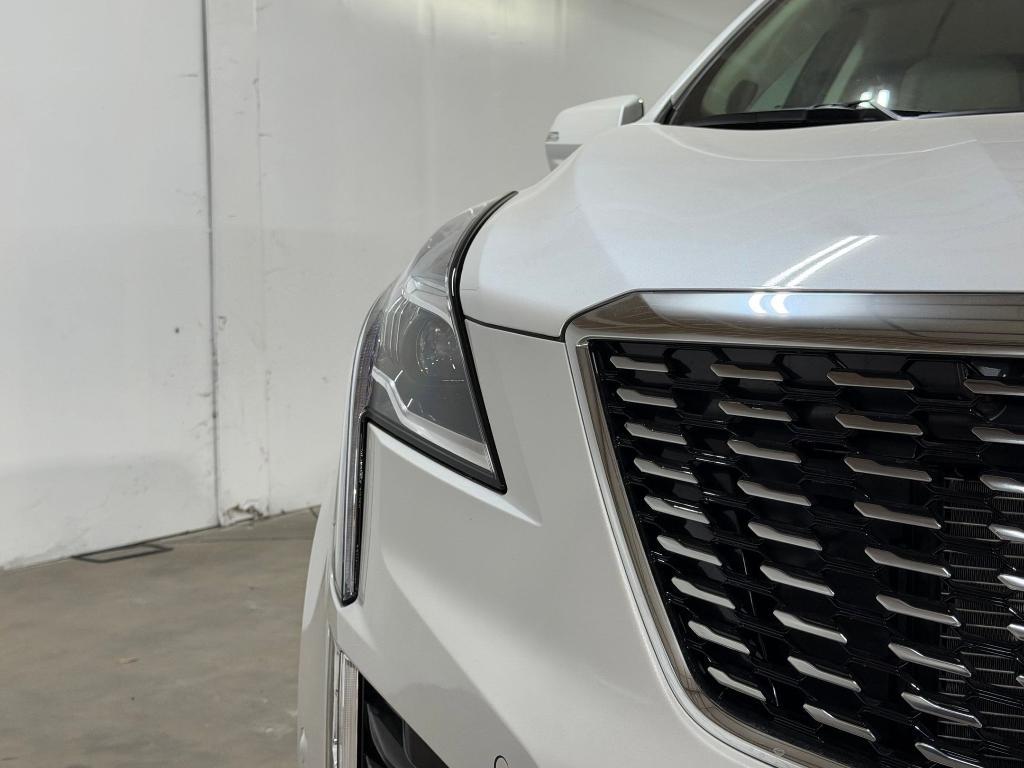 new 2026 Cadillac XT5 car, priced at $60,591