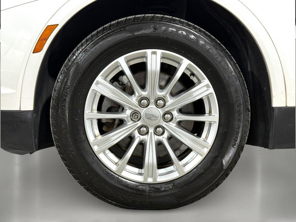 used 2017 Cadillac XT5 car, priced at $9,999