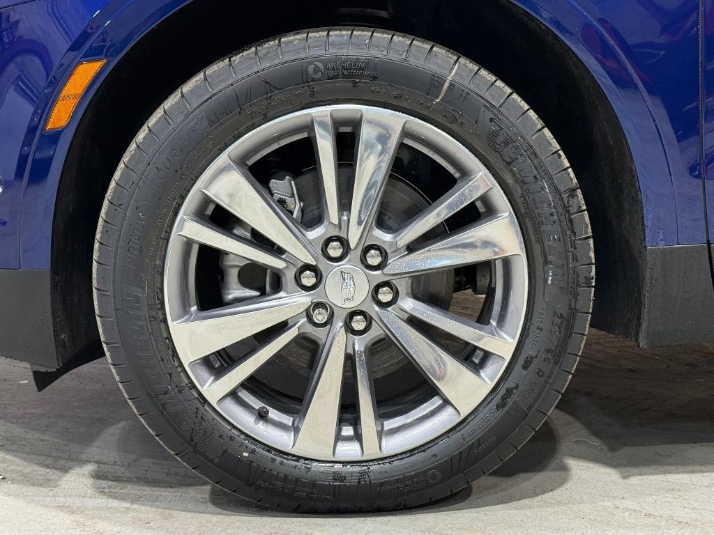 new 2026 Cadillac XT5 car, priced at $58,411