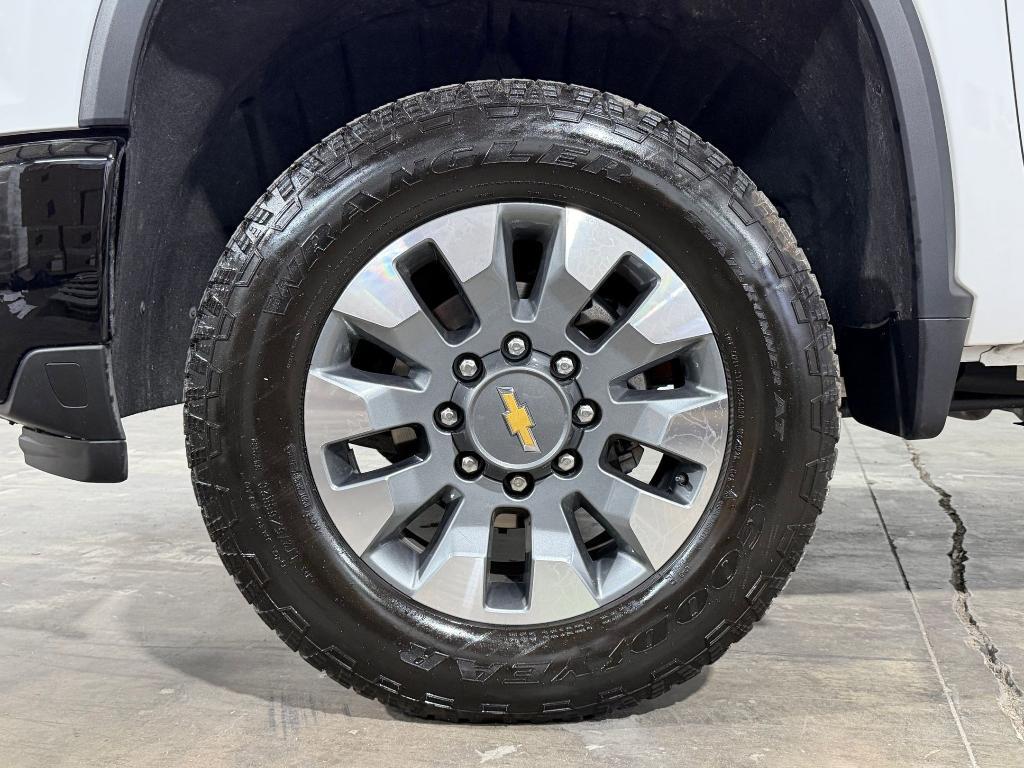 used 2025 Chevrolet Silverado 2500 car, priced at $53,999