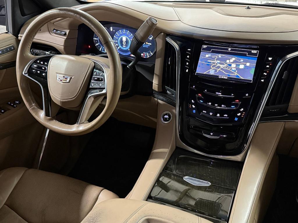 used 2018 Cadillac Escalade ESV car, priced at $21,996