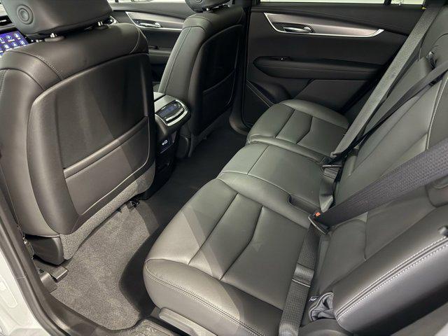 new 2025 Cadillac XT6 car, priced at $50,313