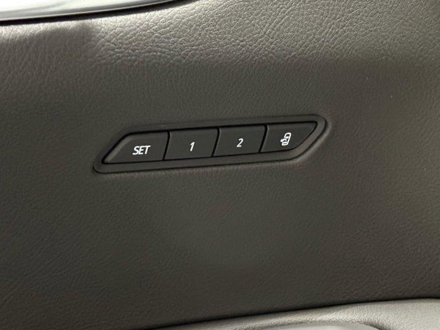 new 2025 Cadillac XT6 car, priced at $50,313